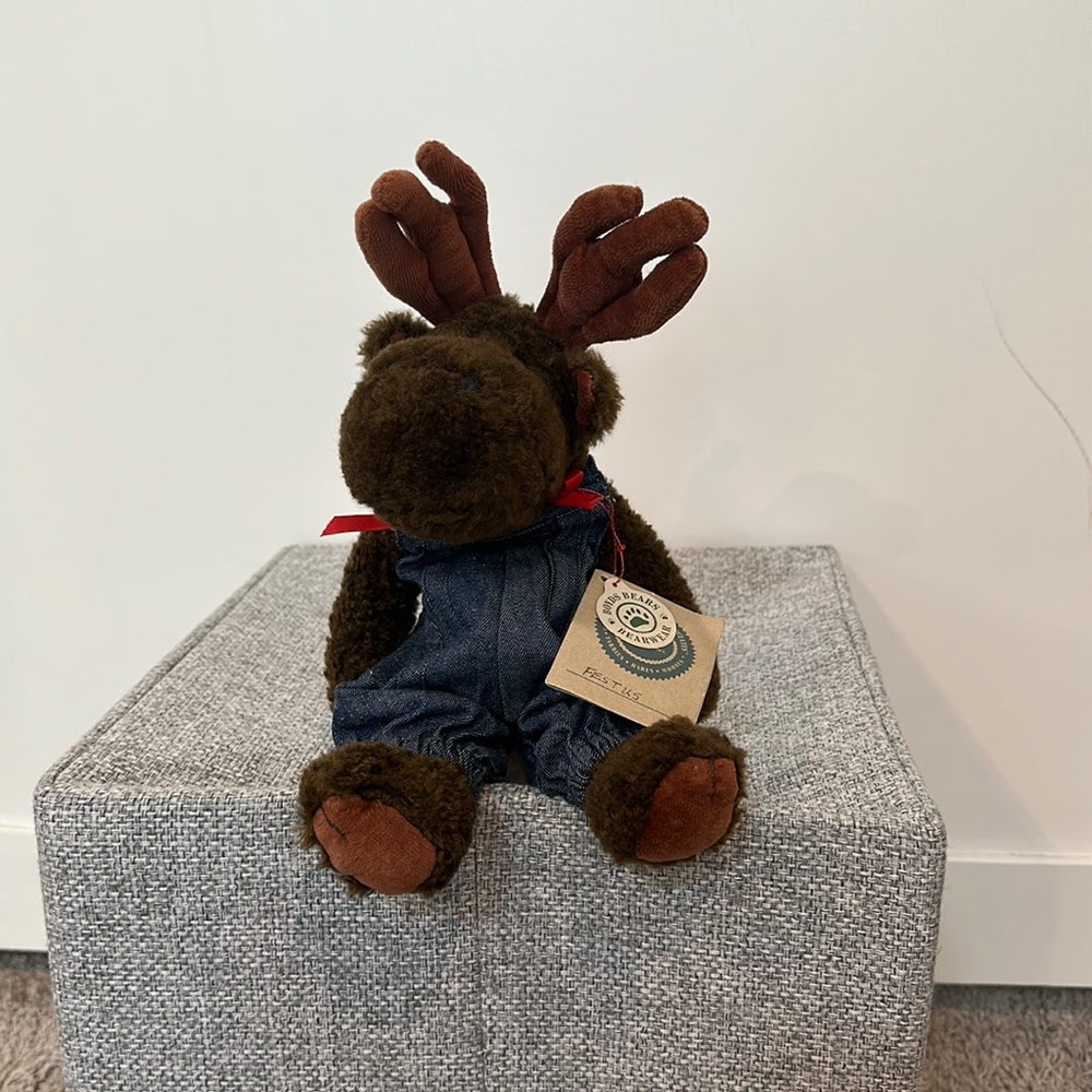 Boyd’s Bear Moose collectible